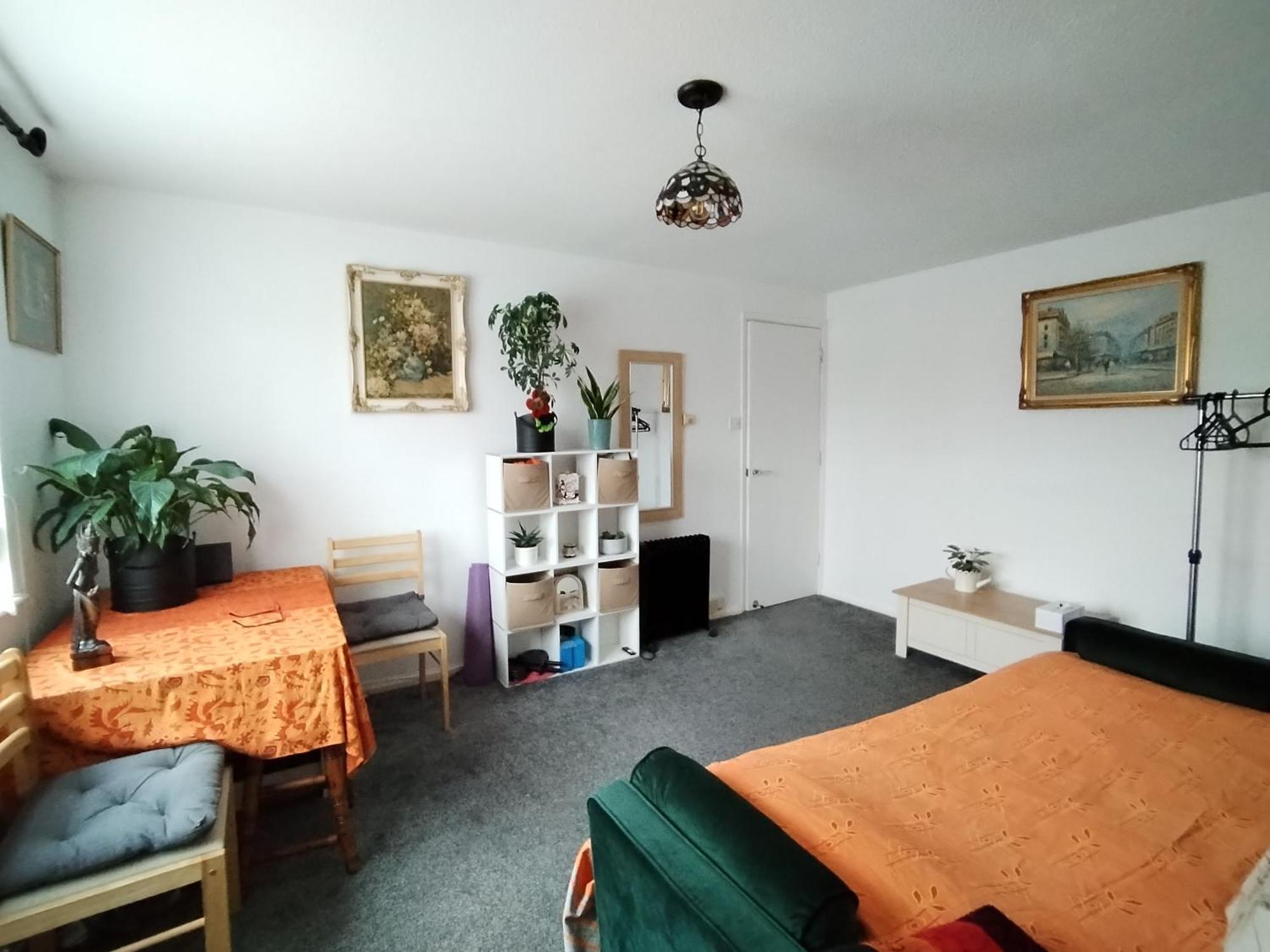 Home Away Home Near Heathrow Airport Cowley  외부 사진